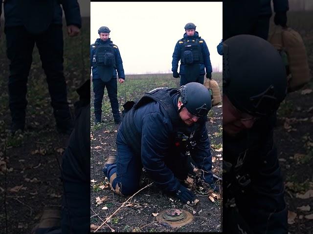 Земля без загроз: сапери працюють для безпеки на полях Харківщини