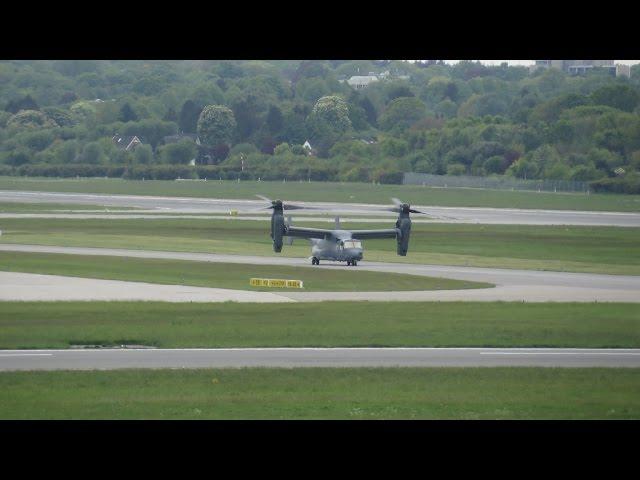 Soeren66 - 2 Senkrechtstarter Bell Boing V 22 Osprey am Hamburger Airport