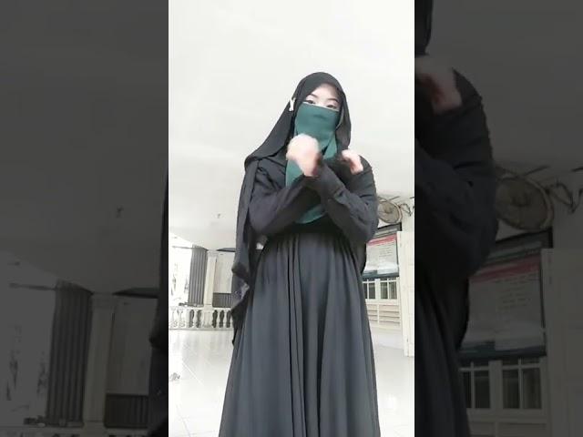 wanita bercadar jangan joget ya ukhti #cadar #ukhty #niqab #ukhti #wanitabercadar #short