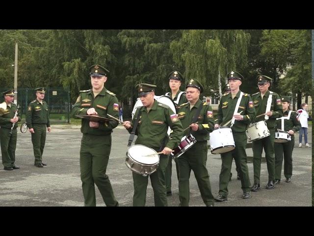 ВОЕННЫЙ ОРКЕСТР ЖЖЁТ