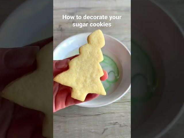 Amazing way to decorate sugar cookies! 