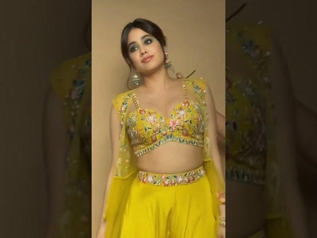 Jahnvi Kapoor Cute Dancing in Yellow Color Attire Latest Video