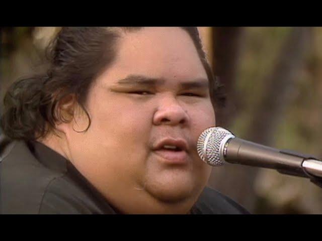 Israel "IZ" Kamakawiwoʻole - Wind Beneath My Wings (Official Music Video)