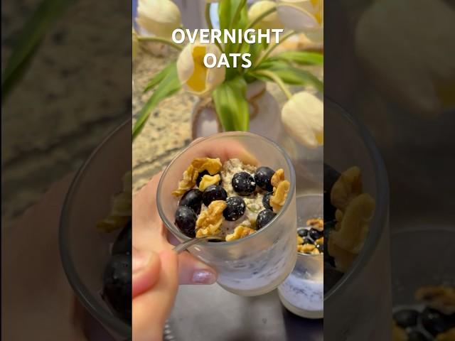 Wake Up to WOWBreakfast royalty  with chia,flax,cinnamon and a fruit party in every bite‼️#oats