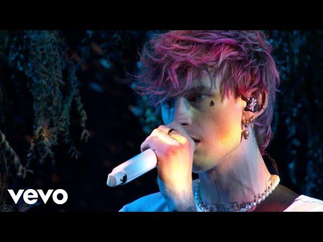 Machine Gun Kelly - twin flame (Live At Billboard Music Awards)