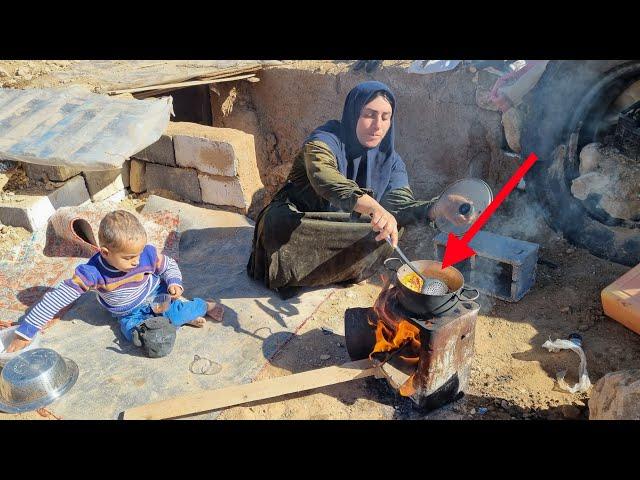 "A pleasant experience: breakfast in the mountains with tomatoes and eggs"