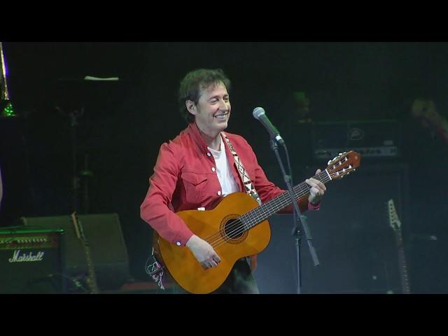 Sexual Democracia - Buscando Chilenos (En vivo Concierto Caupolicán 2015)