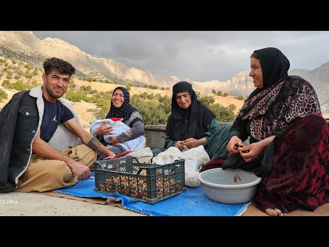 Nomadic Mother's Life: Using Oak Trees & Cherishing Time with Her Grandchildren**