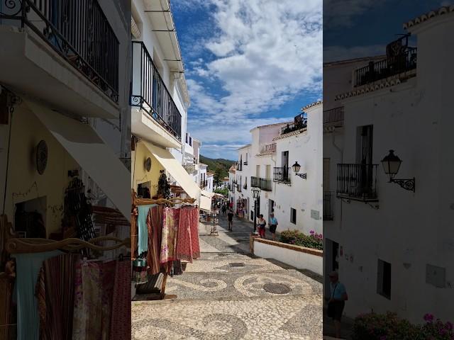 Frigiliana, Spain Picturesque Village that you MUST VISIT this summer #spain #village #frigiliana