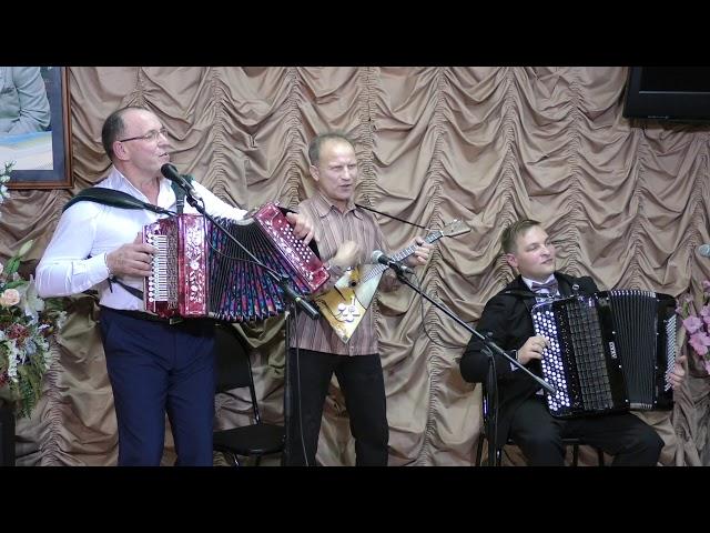 Рашид Зиников и Геннадий Аксенов! Гармонь - это душа народа. Это наше родное, близкое!
