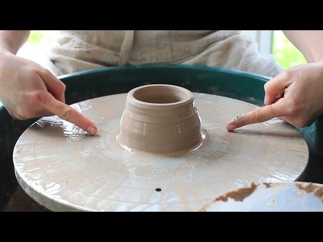 Throwing Pottery on the Wheel - Tips for Pulling up Walls