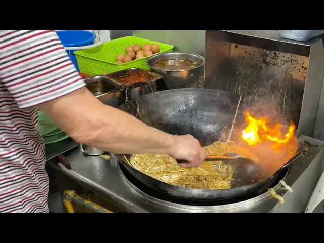 Fried Kway Teow Noodles that won 1st place in Singapore Street Food 2024