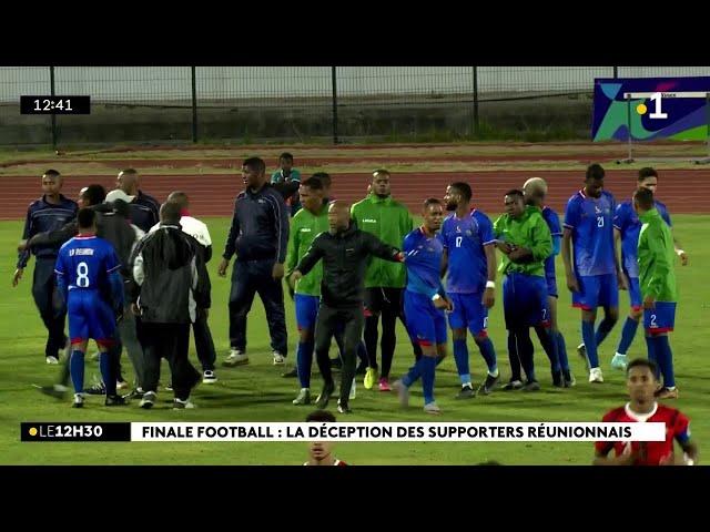 JIOI 2023 : défaite de La Réunion face à Madagascar en football, un stade tout acquis aux Baréas.