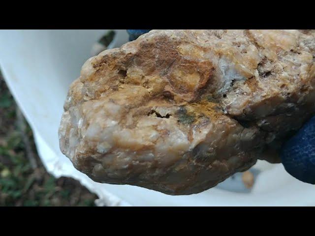 How much GOLD will I find in a quartz rock from Eldorado, North Carolina?