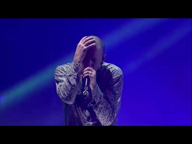 Linkin Park Performs "Breaking The Habit" Live at Birmingham 2017 (Chester's last concert)