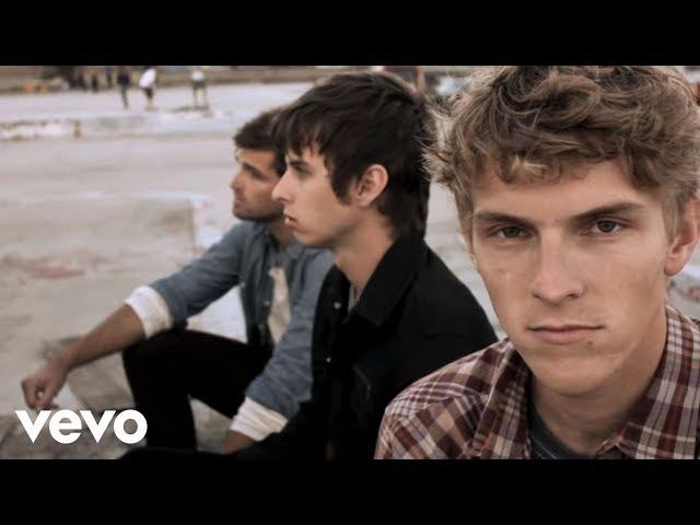 Foster The People - Pumped Up Kicks (Official Video)