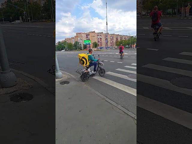 Константин Крохмаль - Электросамокаты беспредел !