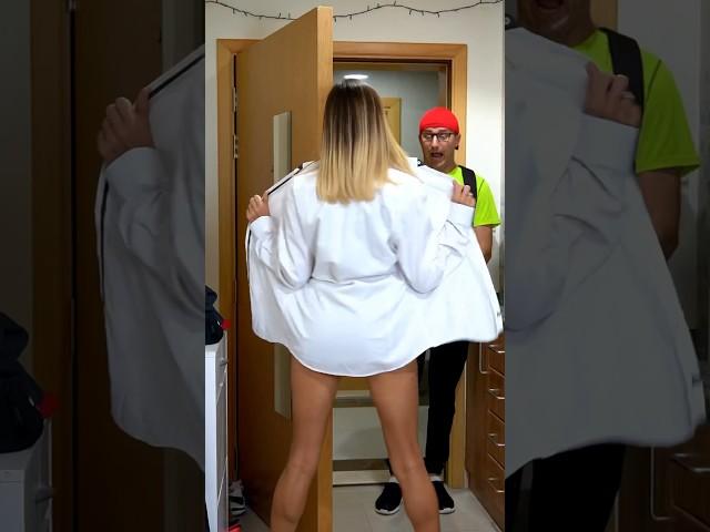 Домашнее она без одежды