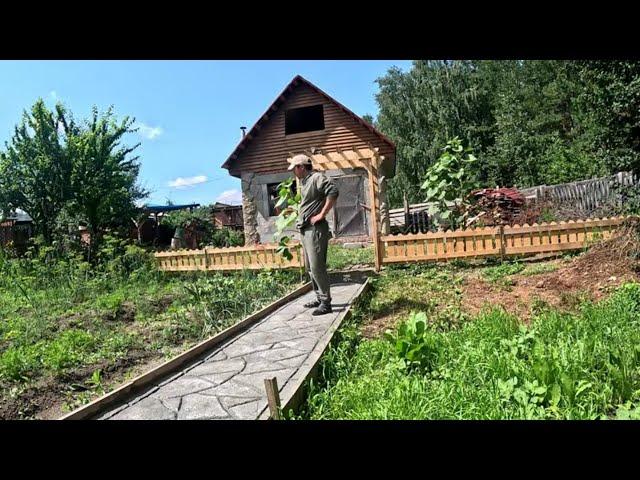 СОСЕДИ НЕ ВЕРЯТ СВОИМ ГЛАЗАМ,  УВИДЕВ  ДВОР ЭТОГО ПАРНЯ ОНИ ТОЖЕ ЗАХОТЕЛИ ТАКУЮ ДОРОЖКУ ИЗ БЕТОНА
