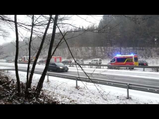 !HD! Feuerwehr Einsatzfahrt Mannschaftstransportwagen (MTF) Mittelagger im Stau A4.  !HD!