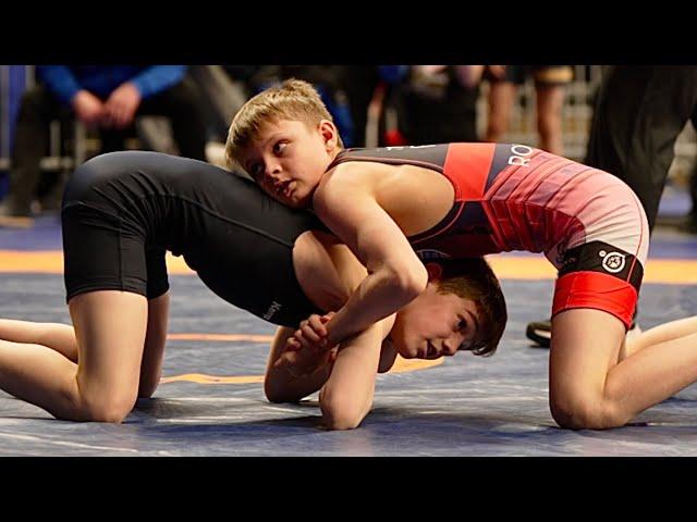 U13 V. Huittinen (FIN) vs Ö. Üney (GER) 38kg. Freestyle youth boys wrestling.