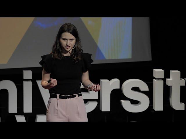 Media społecznościowe a pragnienie szczęścia | Magdalena Grabowska | TEDxUniversityofWarsaw