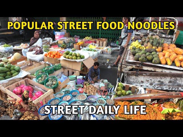 POPULAR STREET FOOD NOODLES ONLY 2 HOURS SOLD OUT FOOD MARKET INDONESIA