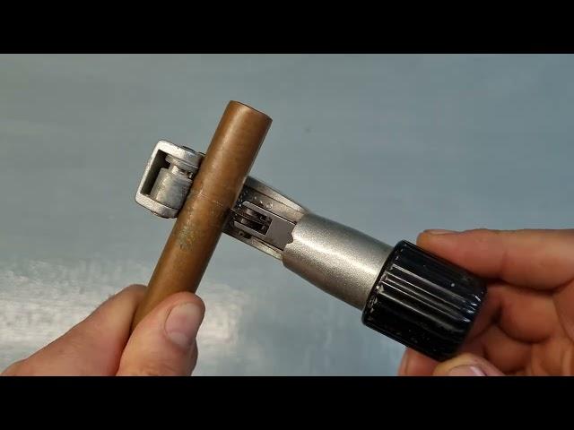 Como cortar tubo de cobre, ferro, inox, plástico e outros com cortador de tubo