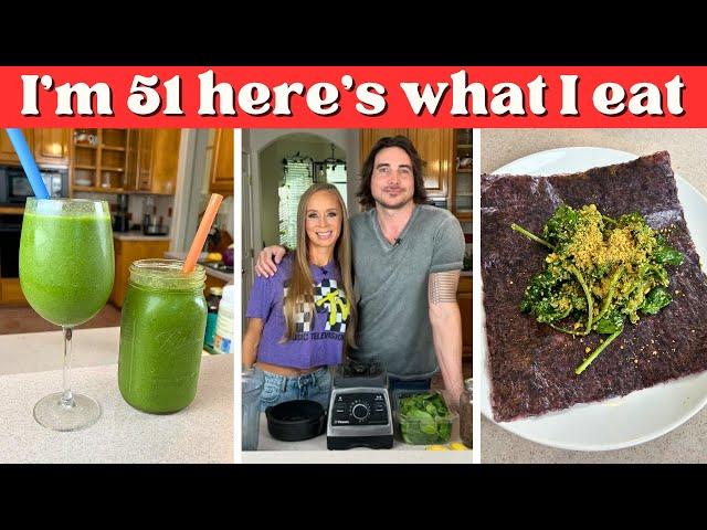 What SHANE STERLING Eats In A Day RAW VEGAN (full demo + recipes)