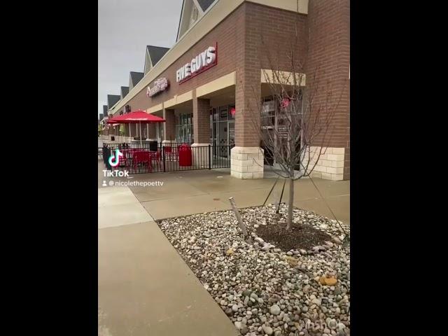 Five Guys Run ‍️ #trending #blog #foodblog #fiveguys #foodielife #foodieblog #trend #short #vlog