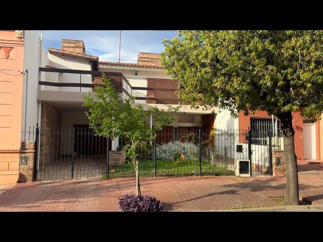 VENTA DE CASA CON LOCAL COMERCIAL EN EL CENTRO DE JESÚS MARÍA, CÓRDOBA