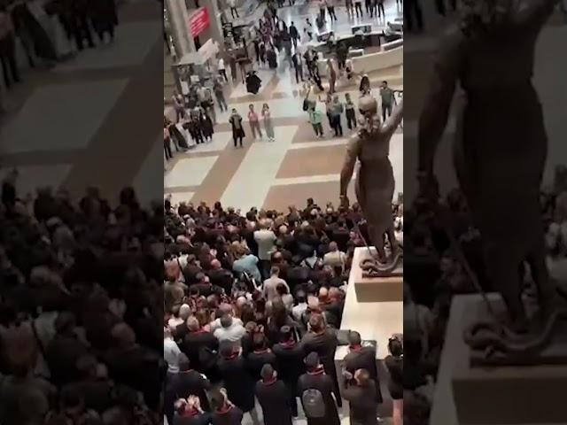 Avukatlar Mehmet Pehlivan'ın tutuklanmasını protesto ediyor #shorts