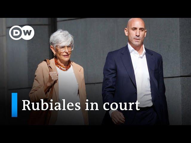 Why is the Spanish women's football team still on strike even though Rubiales resigned? | DW News