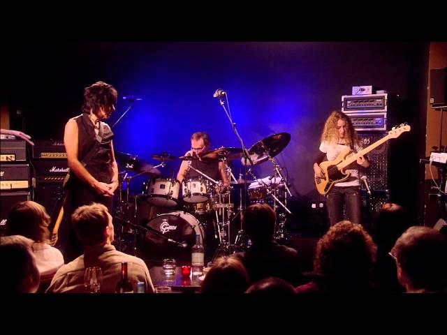 Jeff Beck, Tal Wilkenfeld - Cause We've Ended As Lovers