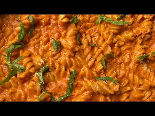 GIGI HADID'S VIRAL TIKTOK PASTA | Penne Alla Vodka without Vodka