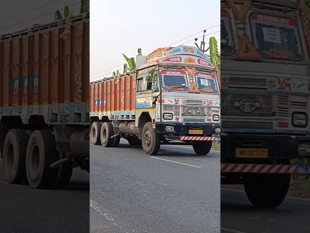 Highway 10 wheel truck on road