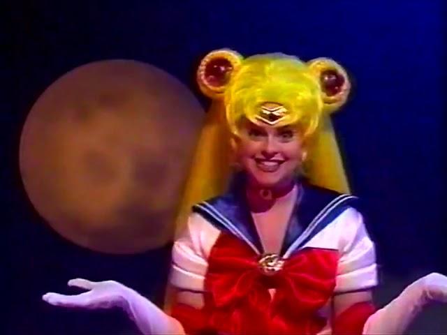 Sailor Moon Says Live