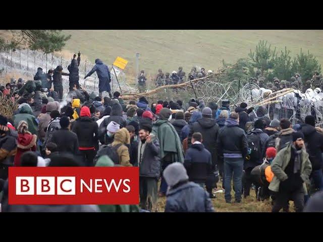 Migrant crisis deepens as Poland blames Russia for thousands on its border - BBC News