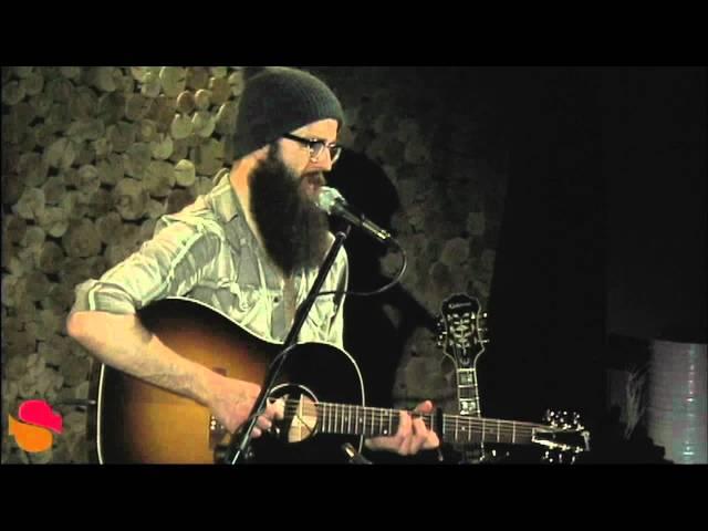 William Fitzsimmons "I Don't Feel It Anymore (Song Of The Sparrow)" [LIVE] - www.streamingcafe.net