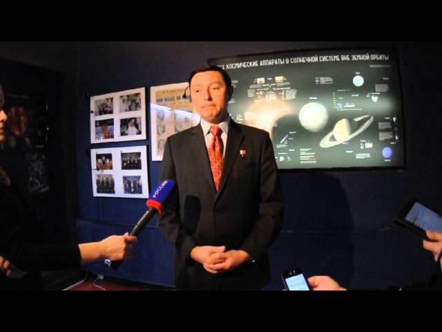 Рассказывает космонавт Сергей Ревин.  Видео: Наталья ЖИГАРЕВА.