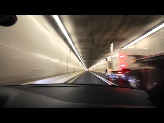 Vw Mk4 R32 in a tunnel