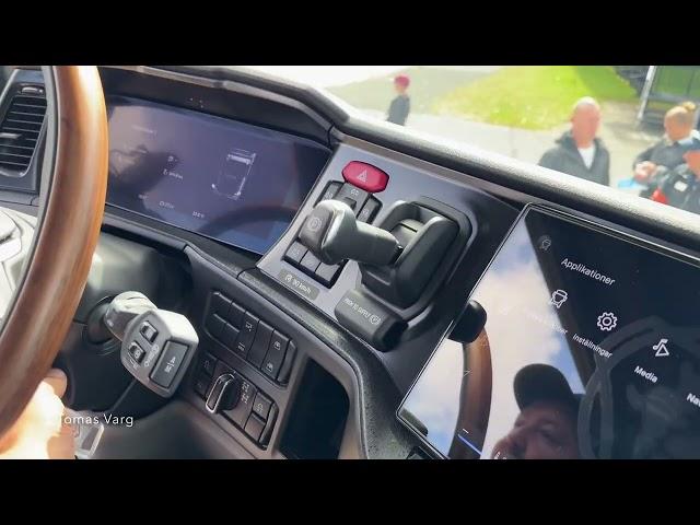 This is the brand new Scania Smart Dash