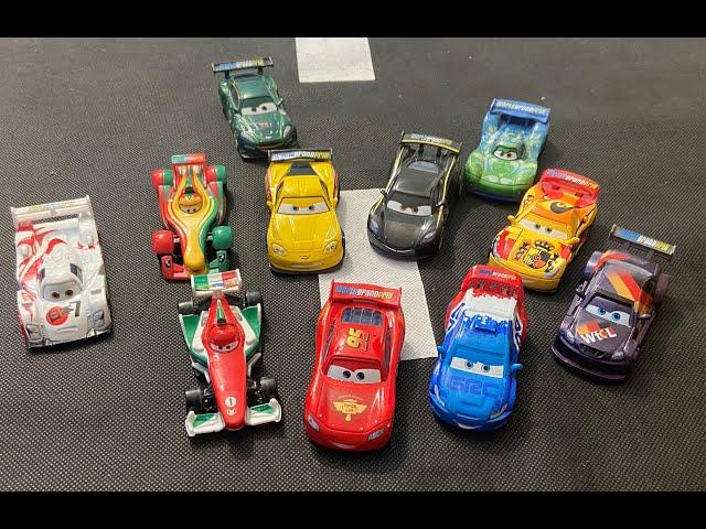 DISNEY PIXAR CARS 2 WORLD GRAND PRIX RACERS SHOWCASE