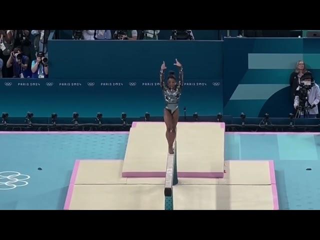 SIMONE BILES DAZZLED THE CROWD WITH HER STUNNING BEAM DISPLAY PARIS OLYMPICS 2024