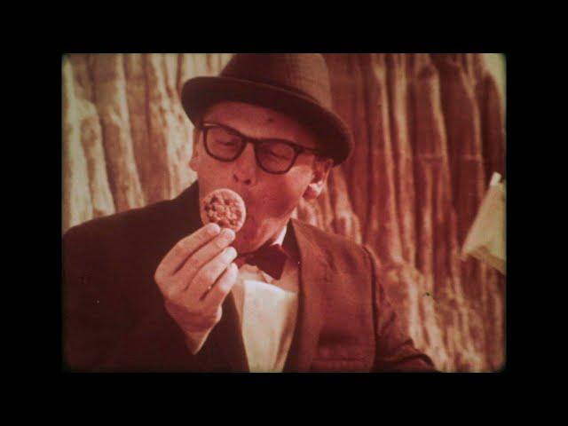 Chips Ahoy Cookies - Cookie Man vs. the Moonster - 1960's Nabisco Commercial