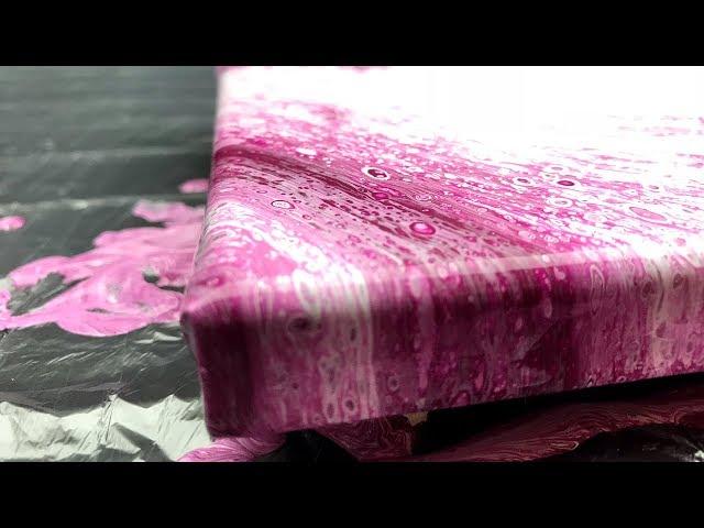 Acrylic pouring with 2 colors - Mauve and White