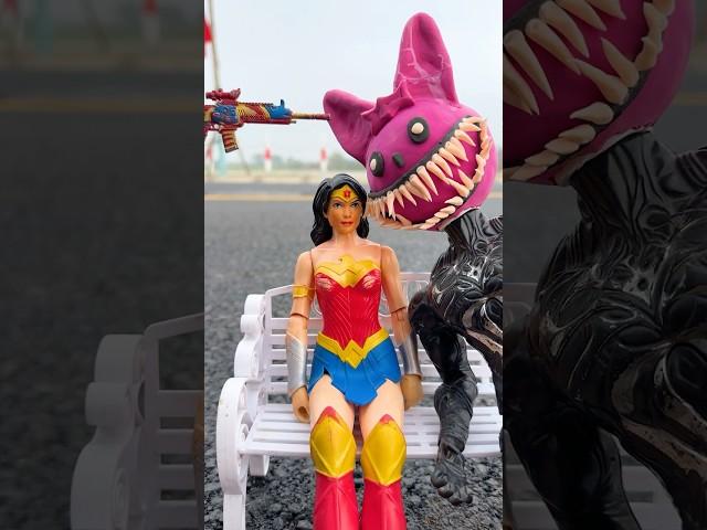 No Not Venom's Wife - Fun Toys