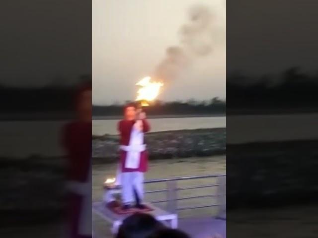 Rishikesh Ganga Arti || Evening pray #ganga #river #uttarakhand #hinduism #shorts