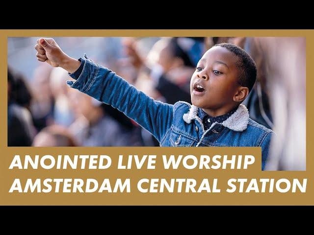 LIVE Presence Worship on the Streets · AMSTERDAM CENTRAL STATION · Anointed Worship w/ @ElvisEtv