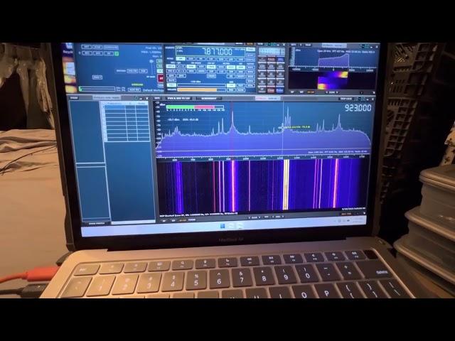 MLA-30+ loop antenna with SDRplay RSP1A radio test